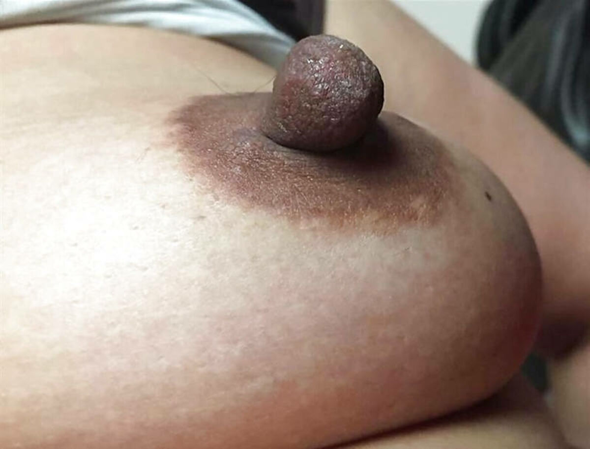 しゃぶりつきたい肥大した太い乳首エロ画像141枚のサムネイル