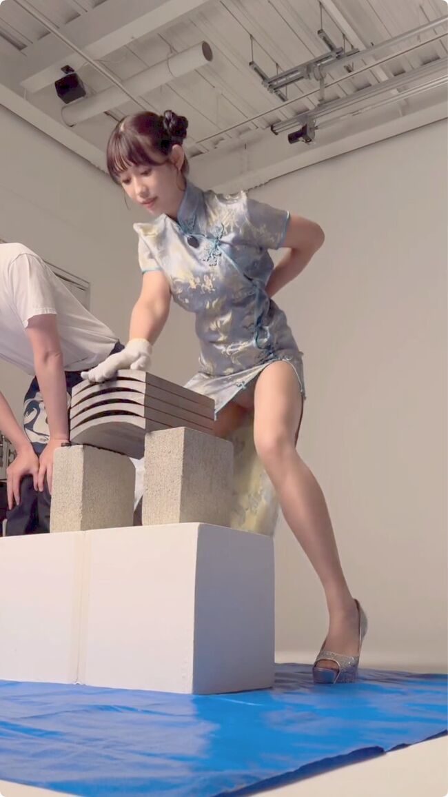 【画像＋動画】堀江聖夏アナがチャイナドレスで白パンツ丸見え大ハプニング！のサムネイル