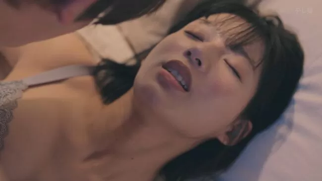 【画像】石井杏奈がベッドでブラジャー姿の激しい手マンシーン！聖ラブサバイバーズ第8話のサムネイル