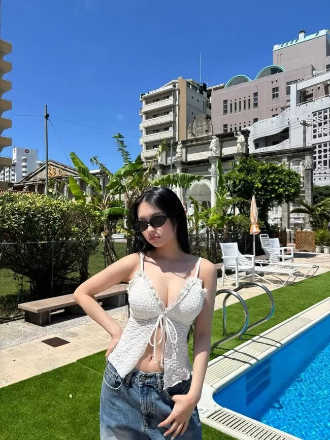 【画像】CANDY TUNE桐原美月、沖縄で自撮りした巨乳谷間をインスタで大胆公開のサムネイル