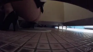 放尿エロGIF画像89枚 JKのトイレ盗撮やギャルの野ションなど勢いがすごいおしっこ集めてみた083