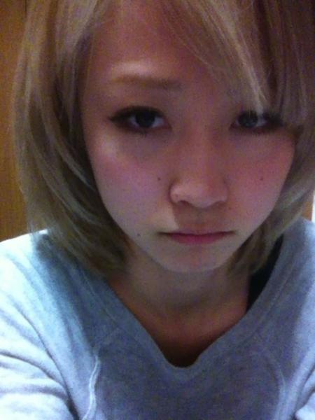 【E-girls】Ami、金髪から黒髪にイメチェンした画像が別人すぎるｗｗｗ（※おっぱい有り）012