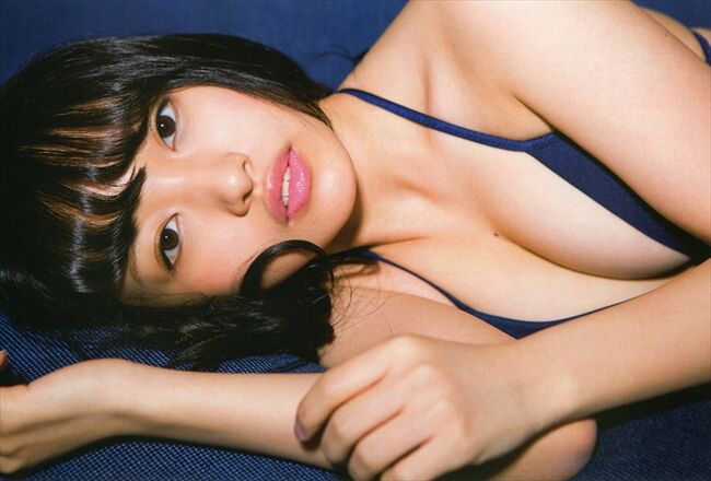 向井地美音エロ画像228枚 巨乳AKBメンバーの深い谷間にドキッとする水着グラビア集めてみた003