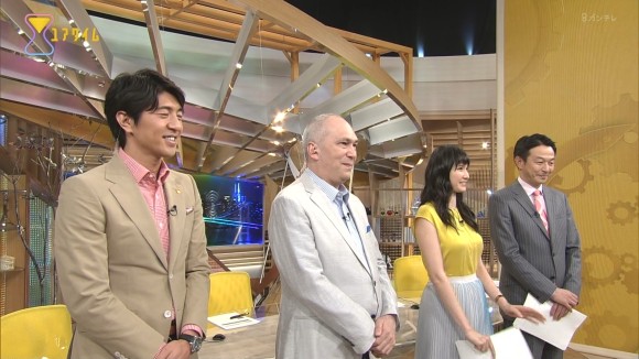 “美人すぎるオタク”モデルの市川紗椰(29)が夜の番組で巨乳を強調しまくりな件ｗｗのサムネイル