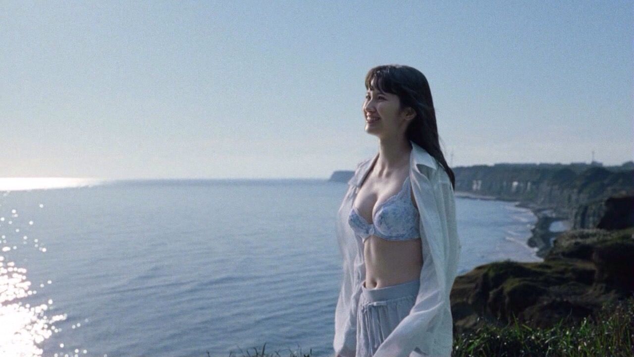 “美人すぎるオタク”モデル、市川紗椰のEカップおっぱいｷﾀ━━━(ﾟ∀ﾟ)━━━!!のサムネイル