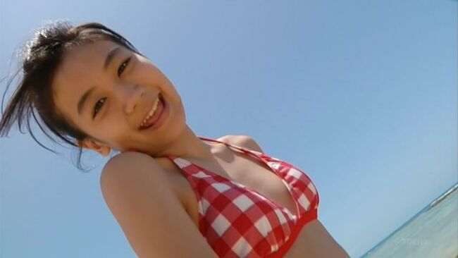 清水富美加のAカップ美乳おっぱいがエロ可愛い件のサムネイル