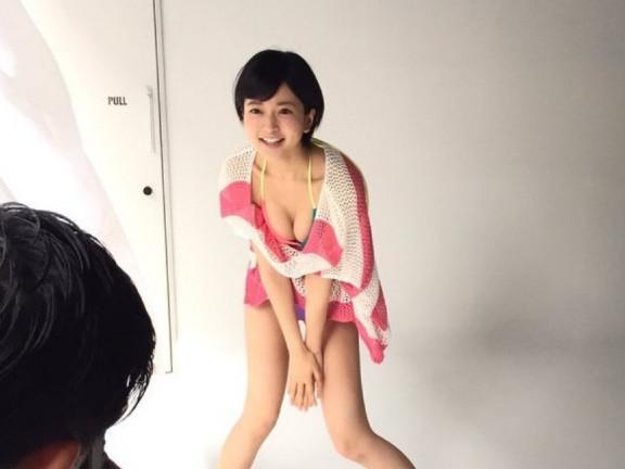 【NMB48】須藤凜々花(19)可愛い顔してCカップおっぱい！意外と巨乳！！！のサムネイル