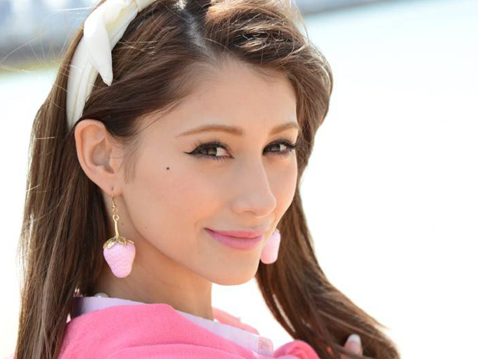 ダレノガレ明美の見せまくりDカップに勃起不回避のサムネイル