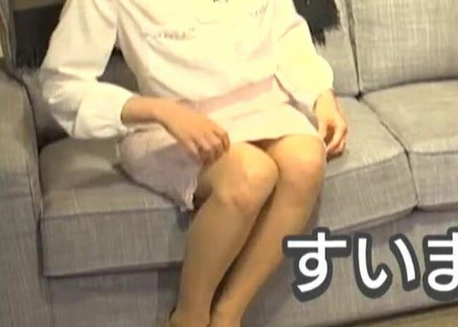 皆藤愛子がパンチラに続いてカワイイ困り顔を披露！次は胸チラをお願いしたいです！！011