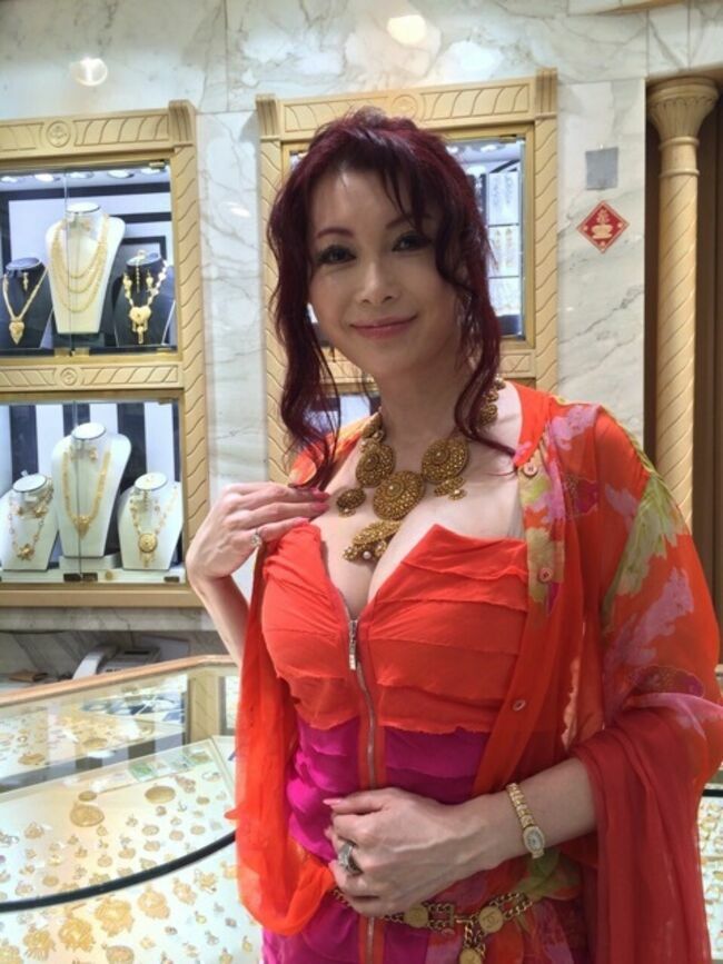 叶美香エロ画像273枚 セクシーの権化Qカップ超乳ヌードや全裸自撮りオフショット集めてみた186