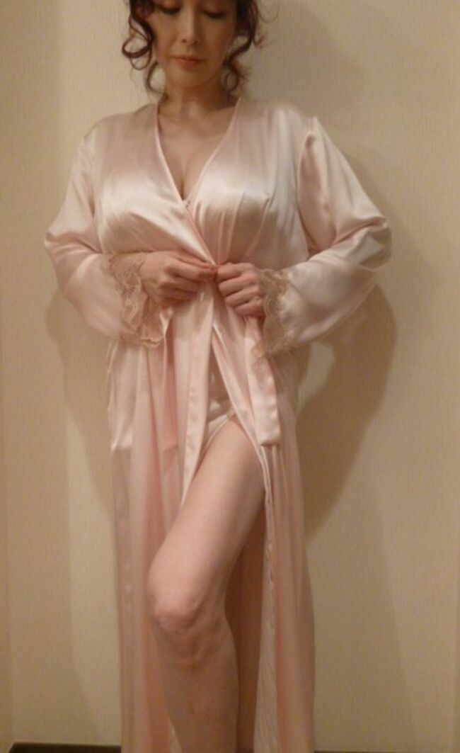 叶美香エロ画像273枚 セクシーの権化Qカップ超乳ヌードや全裸自撮りオフショット集めてみた251