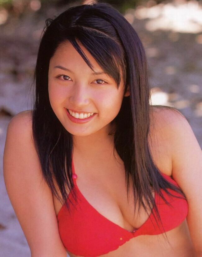 三津谷葉子の秘蔵ヘアヌード125枚！乳首も見せた限界露出＆濃厚濡れ場グラビア097
