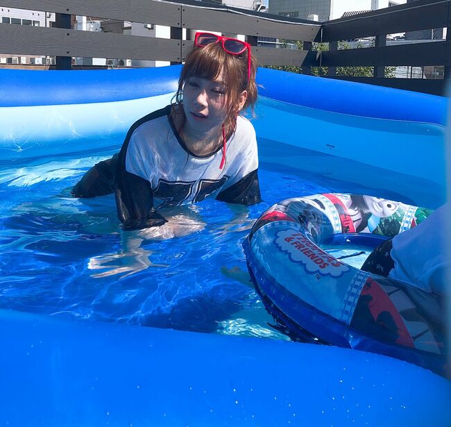 AKB大家志津香がじゃんけん大会でビッチなパイズリポーズ032