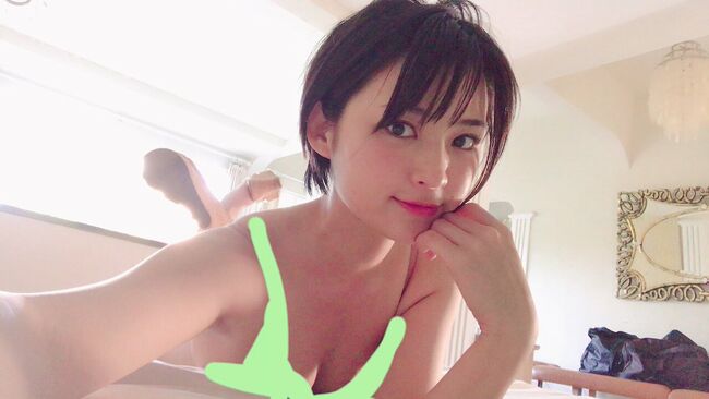 鈴木咲エロ画像167枚 Aカップ貧乳美女グラドルのスレンダー水着おっぱい＆セクシー自撮り集めてみた058