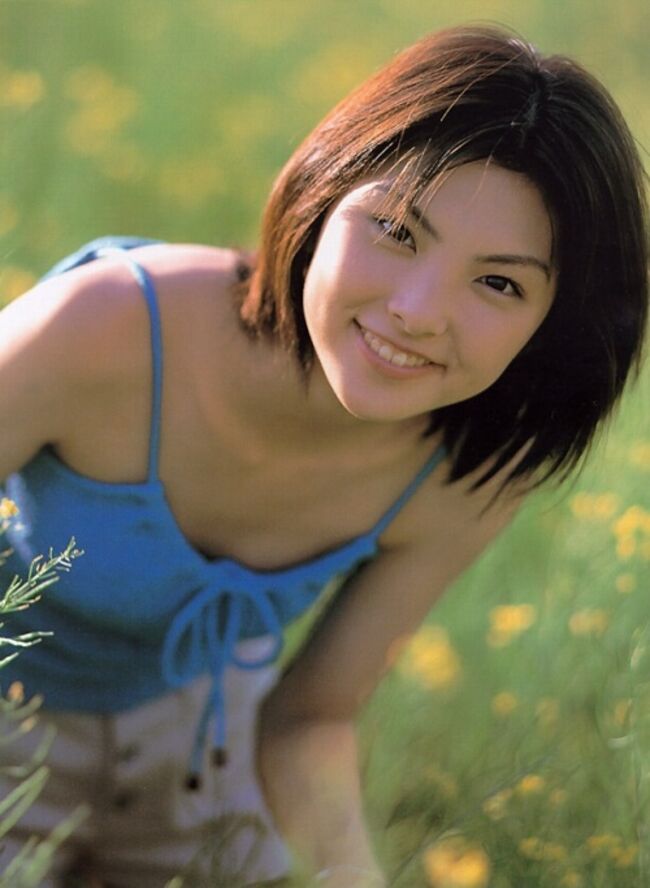田中麗奈(34)のドレス姿からおっぱいがこぼれてる件029