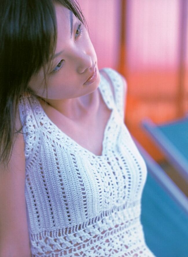 田中麗奈(34)のドレス姿からおっぱいがこぼれてる件041