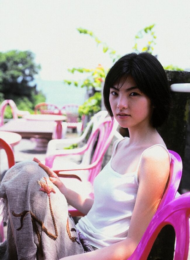 田中麗奈(34)のドレス姿からおっぱいがこぼれてる件077