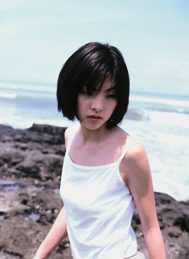 田中麗奈(34)のドレス姿からおっぱいがこぼれてる件087