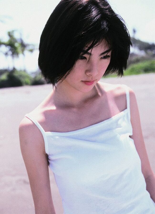 田中麗奈(34)のドレス姿からおっぱいがこぼれてる件091