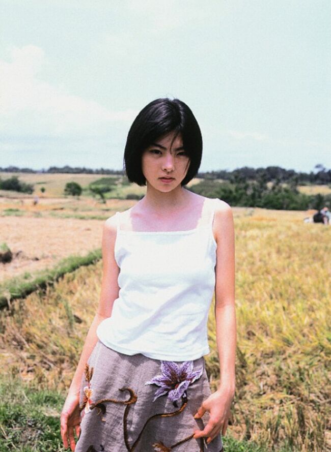田中麗奈(34)のドレス姿からおっぱいがこぼれてる件099