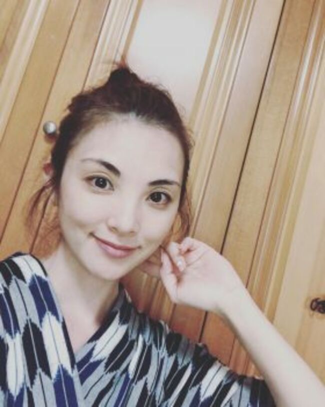 田中麗奈(34)のドレス姿からおっぱいがこぼれてる件129