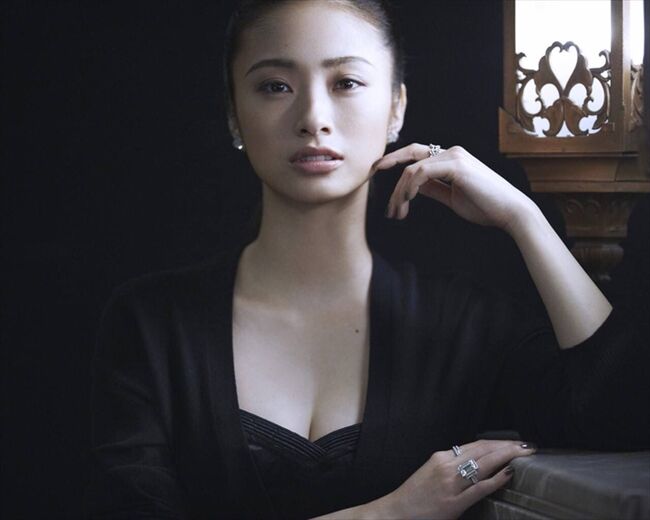 上戸彩エロ画像123枚 濡れ場ヌードや巨乳胸チラ・水着までお宝おっぱいまとめ【毎日更新】222