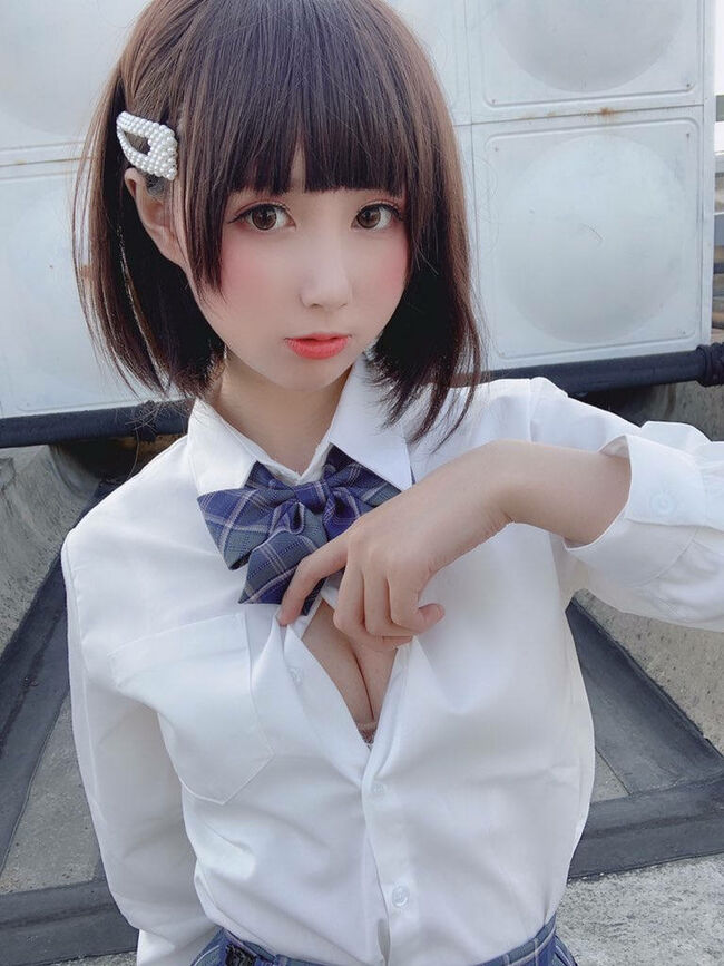 爆乳JK×制服っていう組み合わせ最強すぎｗｗｗ (エロ画像37枚)031