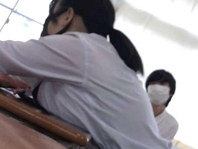 爆乳JK×制服っていう組み合わせ最強すぎｗｗｗ (エロ画像37枚)051