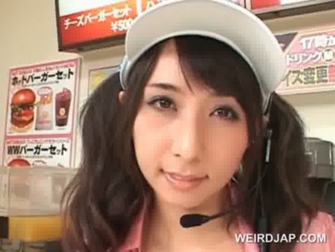 時間を止めて巨乳ファースト店のお姉さんにやりたい放題の動画に草008