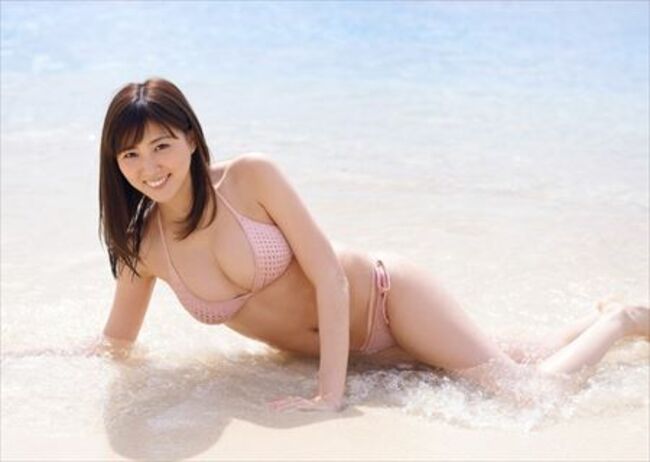 岩﨑名美エロ画像100枚 美脚巨乳美女の水着おっぱいやセクシーグラビア集めてみた052