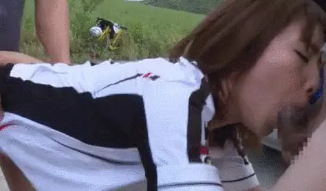 青姦エロGIF画像145枚 公園や林など野外でセックスしてるJKや人妻集めてみた047