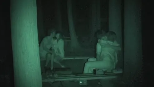 青姦エロGIF画像145枚 公園や林など野外でセックスしてるJKや人妻集めてみた066