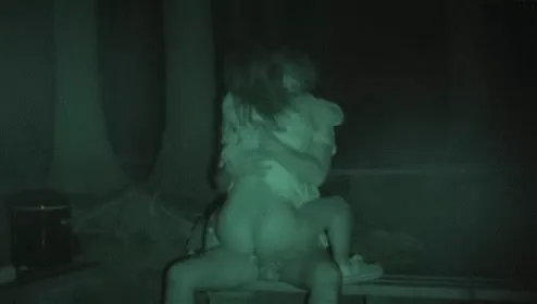 青姦エロGIF画像145枚 公園や林など野外でセックスしてるJKや人妻集めてみた072