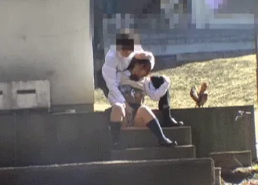 青姦エロGIF画像145枚 公園や林など野外でセックスしてるJKや人妻集めてみた155