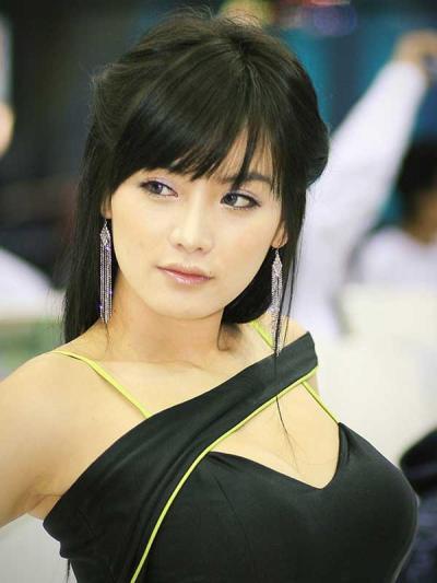 我慢できない韓国美女のバストの妖艶さｗ019