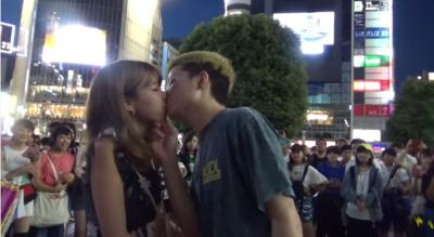 Youtubeで乳揉んだり乳首見る やりたい放題ユーチューバー Youtubeでおっぱい揉む 第一弾 おっぱいエロ画像 おっぱいさん