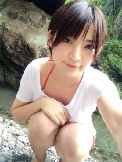 鈴木咲エロ画像167枚 Aカップ貧乳美女グラドルのスレンダー水着おっぱい＆セクシー自撮り集めてみた073