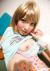 服をめくり上げておっぱいを見せてる女がエロすぎる029