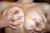 ブラジャーに乗っかっているキレイなおっぱいのエロ画像033
