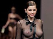 モデル おっぱい : 最新ファッションショーの女性が過激すぎるｗｗｗのサムネイル画像