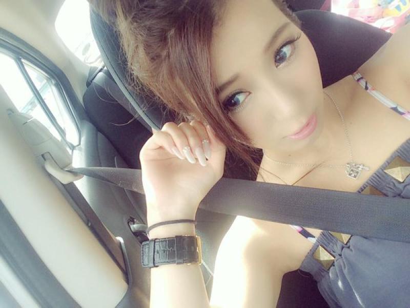 園田みおんの鮮やかなピンク色の乳首に興奮するGカップエロ画像 215枚のサムネイル