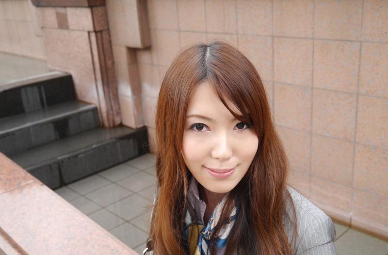 リクスー姿の波多野結衣をSM部屋に連れていきヤっちゃう画像 90枚のサムネイル