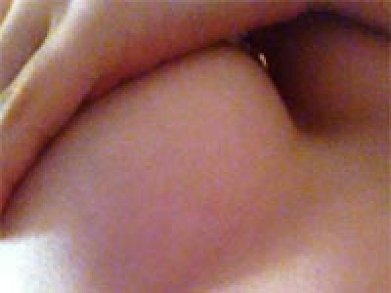 生生しい未成年の乳ボインがたまらんエロスしてる件のサムネイル