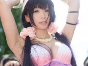 【C86】コミケにラブライブ東條希コスの五木あきらの汗滴るもりもりおっぱいのサムネイル画像