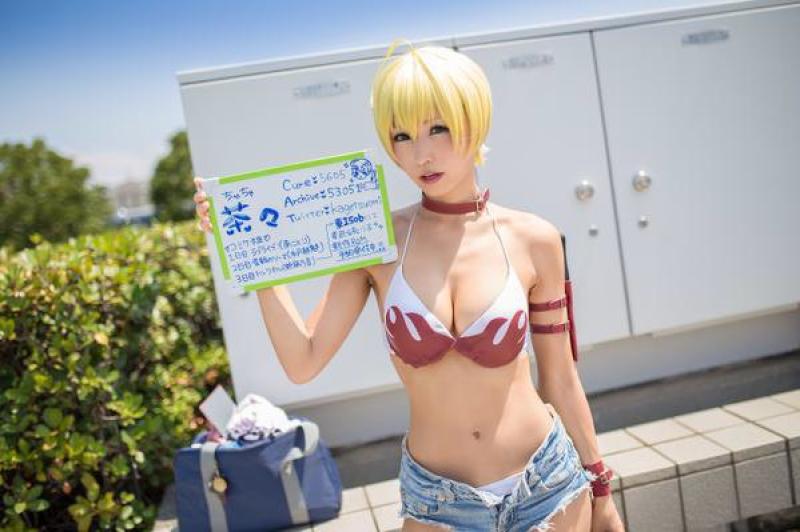 【C88】素人コスプレでシコりたくなるおっぱい画像 その6のサムネイル