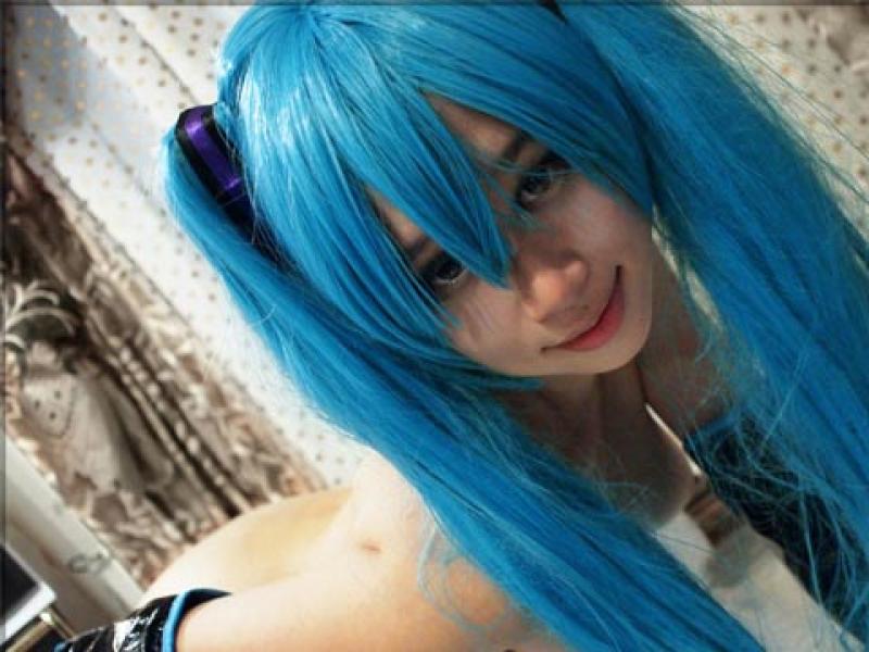 巨乳女子の初音ミクコスｗｗのサムネイル