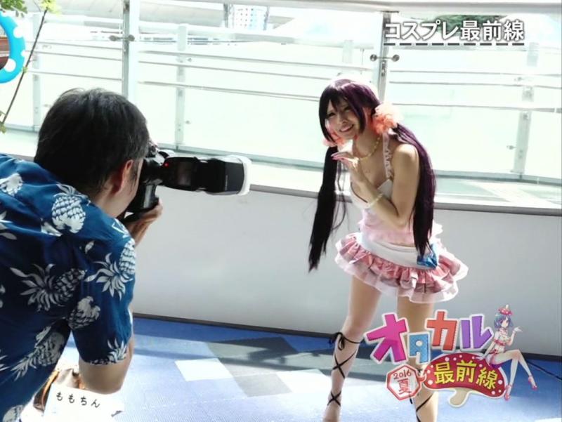 オタカル最前線という番組で巨乳コスプレイヤーが公開されるｗｗｗのサムネイル