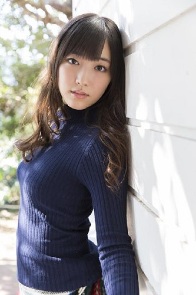 【ニット 巨乳】これほどにおっぱいを強調するエロ衣装があるだろうか？063