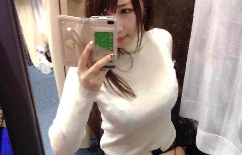 【ニット 巨乳】これほどにおっぱいを強調するエロ衣装があるだろうか？004