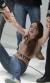 おっぱい丸出しで抗議を行うトップレス抗議集団FEMEN029